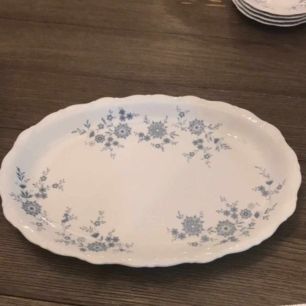 Seltmann Weiden 13 1/2” serving platter Christina Porcelain Bavarian blue GUC